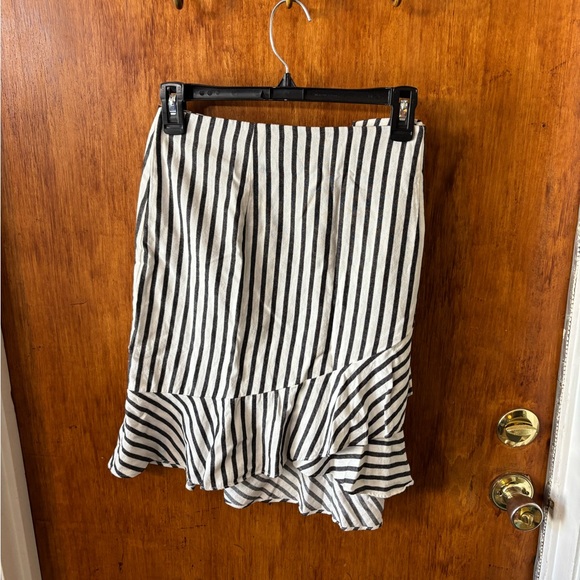 a new day Asymmetrical Black and White Striped Skirt - Picture 1 of 5